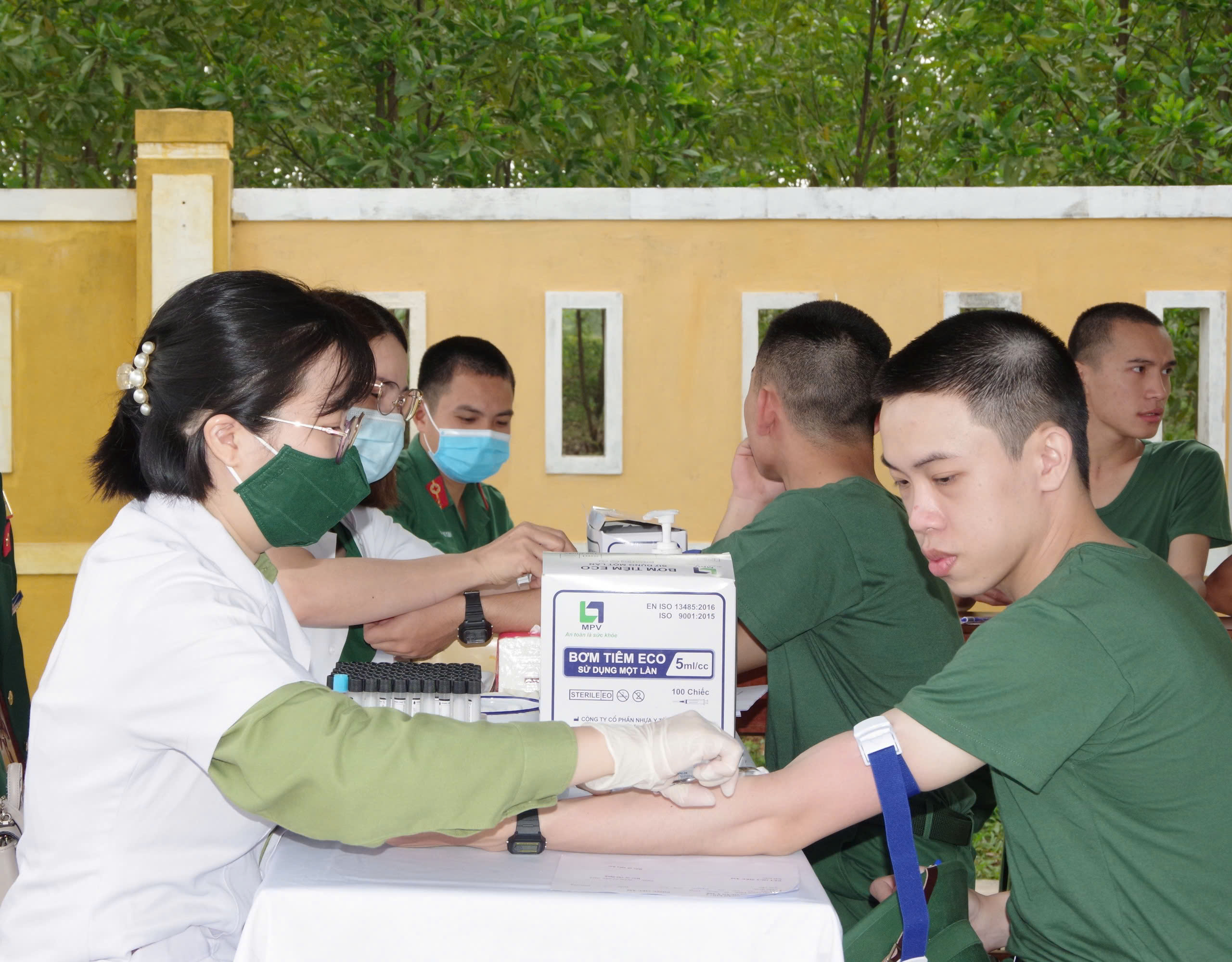 Hành trình tiếp bước của thân nhân liệt sĩ Rào Trăng- Ảnh 3. Hành trình tiếp bước của thân nhân liệt sĩ Rào Trăng- Ảnh 3.