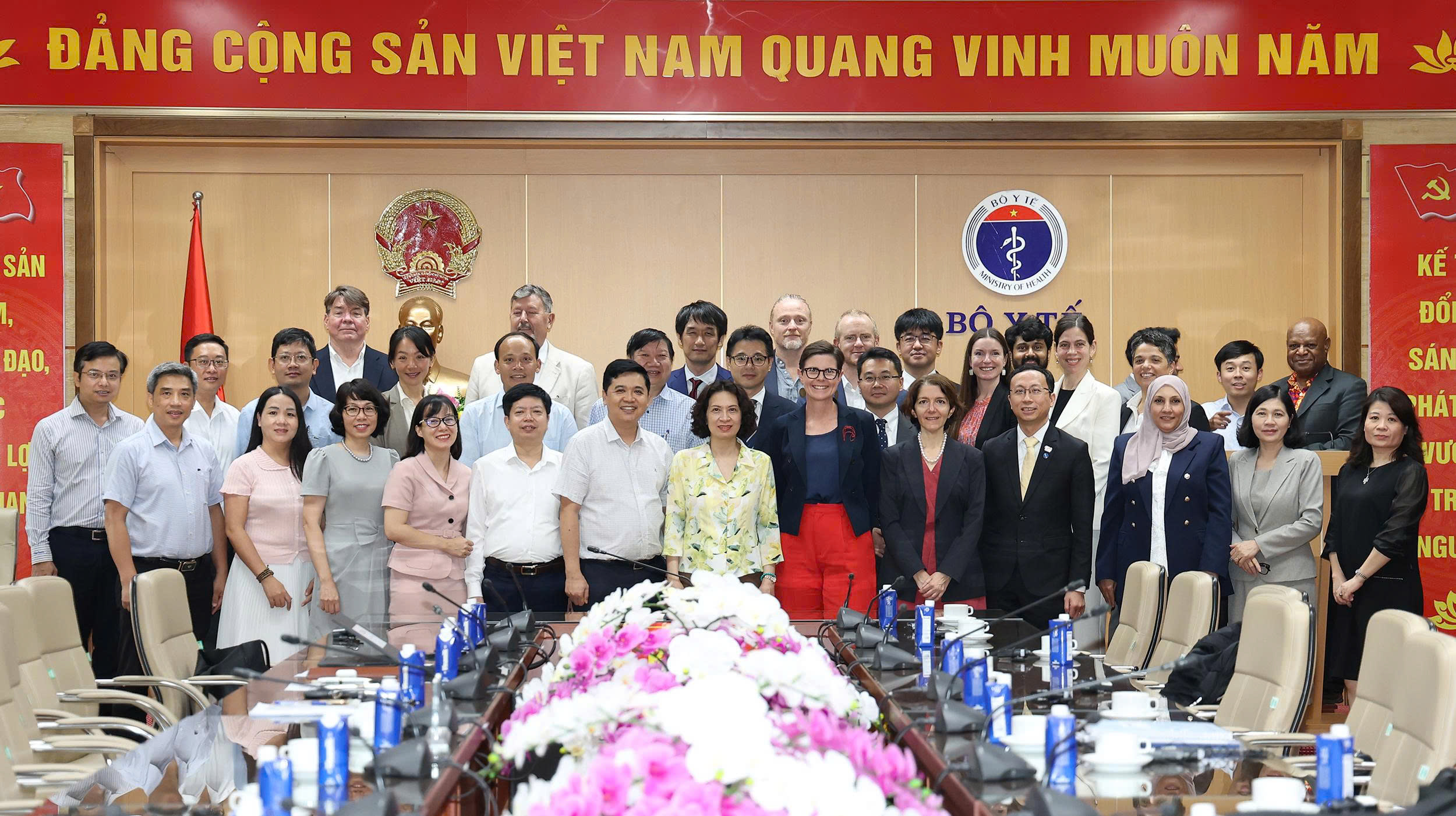 Đoàn đánh giá độc lập chung theo tiêu chí WHO ghi nhận một số điểm mạnh của y tế Việt Nam- Ảnh 9.