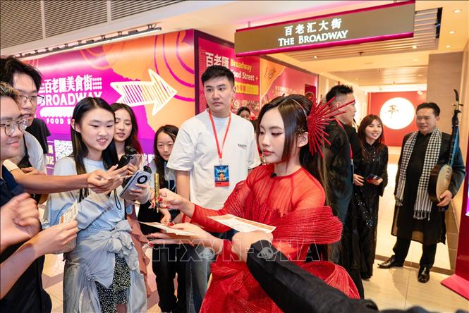 Phương Mỹ Chi và hành trình đưa âm nhạc Việt tỏa sáng tại chung kết Sing! Asia- Ảnh 5. Phương Mỹ Chi và hành trình đưa âm nhạc Việt tỏa sáng tại chung kết Sing! Asia- Ảnh 5.