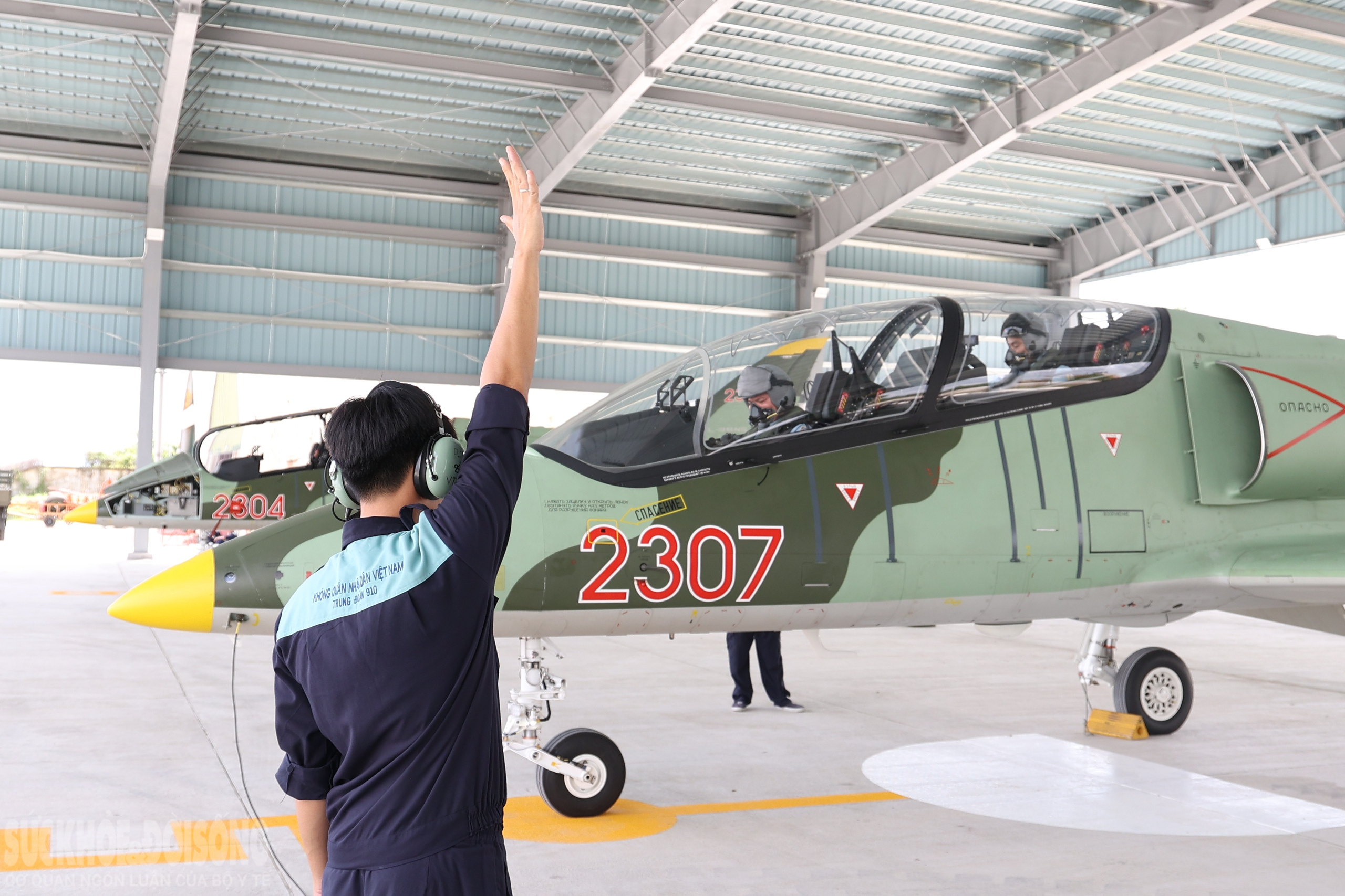Đội hình Su-30MK2 'rèn gió luyện mây' cho ngày 2/9 lịch sử- Ảnh 12. Đội hình Su-30MK2 'rèn gió luyện mây' cho ngày 2/9 lịch sử- Ảnh 12.