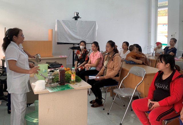 Cao Bằng: Tăng cường chăm sóc sức khỏe trẻ em, hống thiếu vi chất dinh dưỡng- Ảnh 1.
