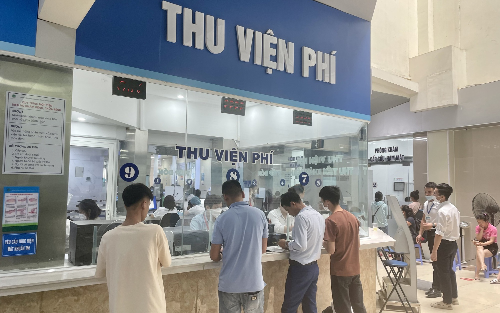 Xây dựng Đề án miễn viện phí toàn dân đáp ứng nhu cầu chăm sóc sức khỏe của nhân dân ngày càng cao- Ảnh 4.
