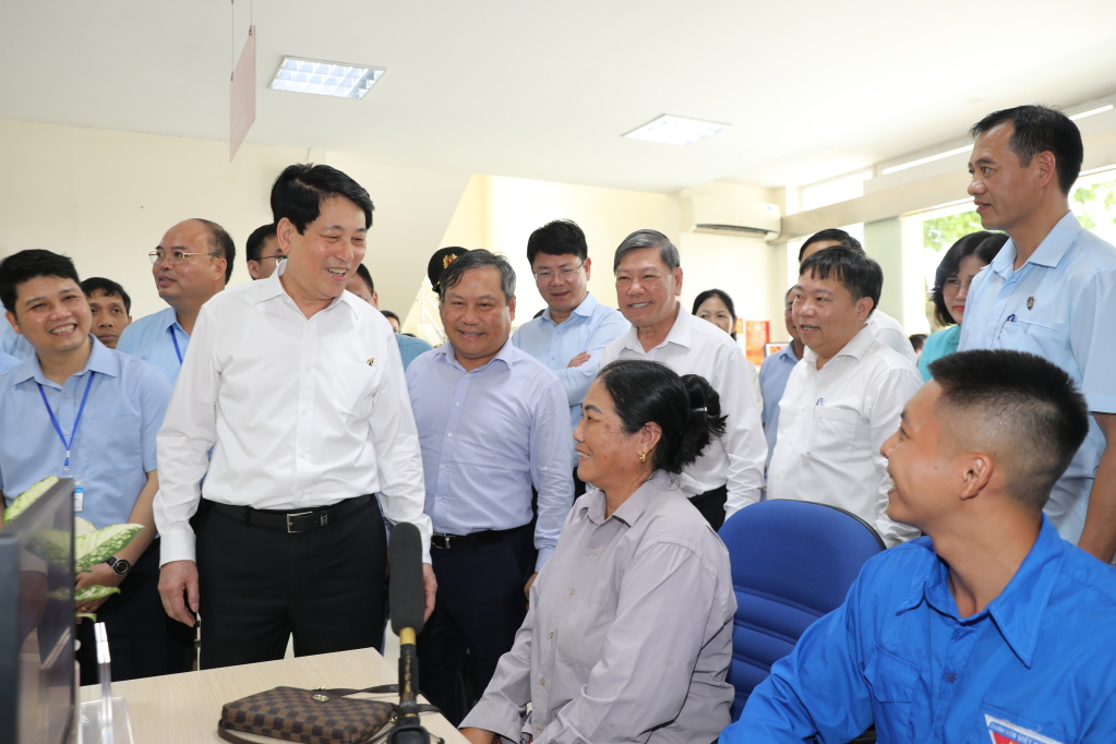 Chủ tịch nước Lương Cường dự sinh hoạt chi bộ ở Quảng Ninh- Ảnh 3. Chủ tịch nước Lương Cường dự sinh hoạt chi bộ ở Quảng Ninh- Ảnh 3.