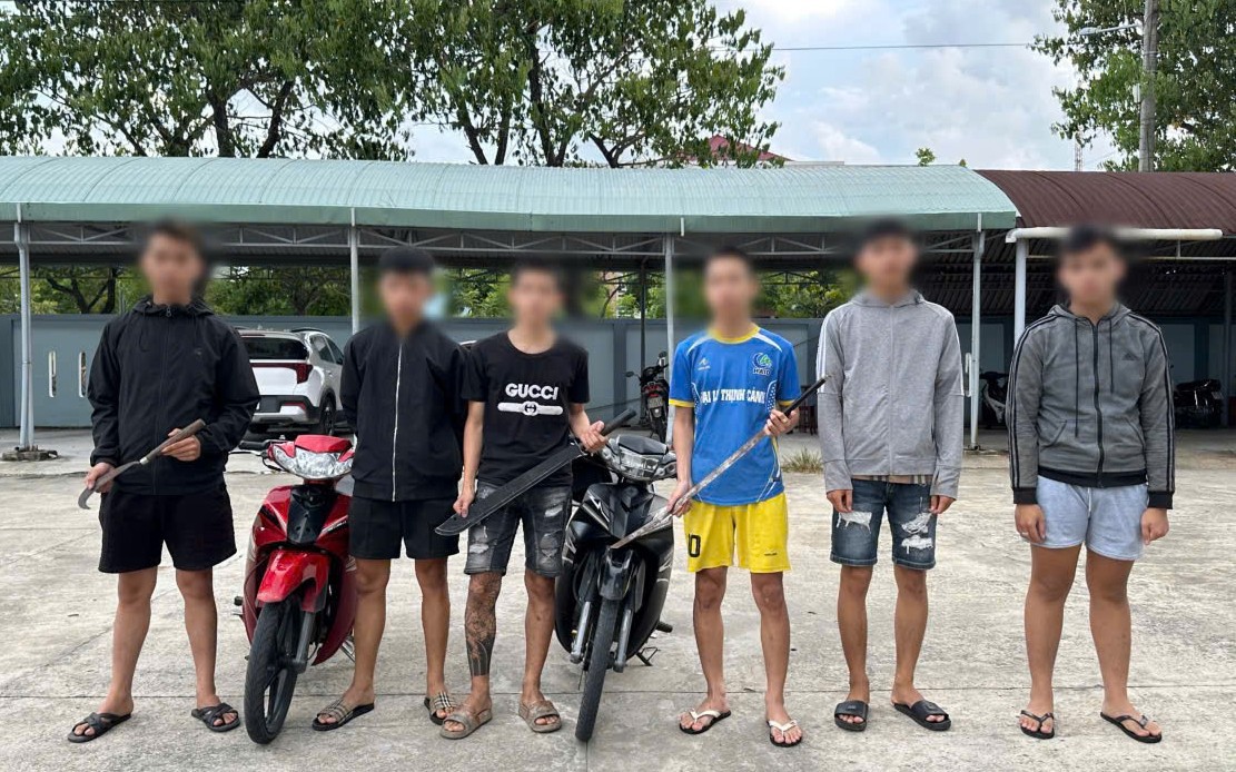 Thiếu niên 16 tuổi bị nhóm cô đồ truy sát, chém trọng thương giữa ban ngày