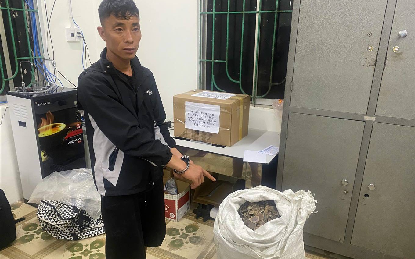 Hơn 2 tạ bạc tinh khiết bị chặn bắt khi tuồn lậu qua biên giới- Ảnh 4.