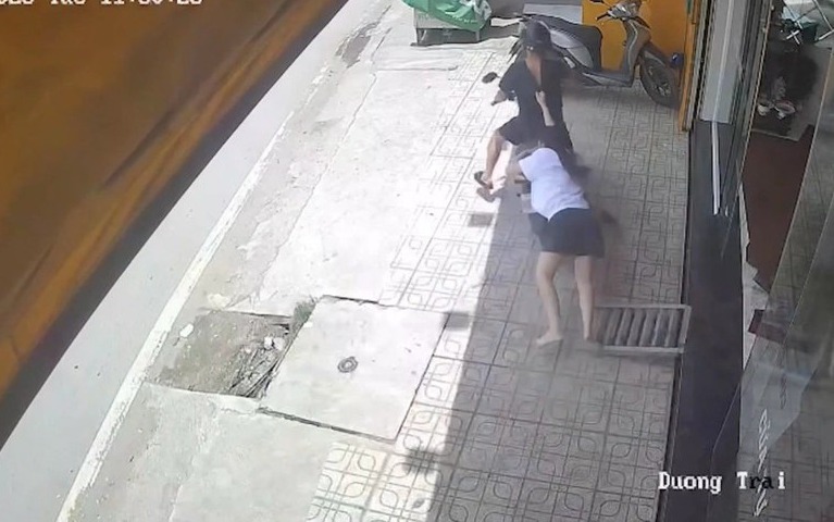 TP Hồ Chí Minh: Công an bắt giữ nghi phạm cướp tiệm vàng sau vài giờ lẩn trốn