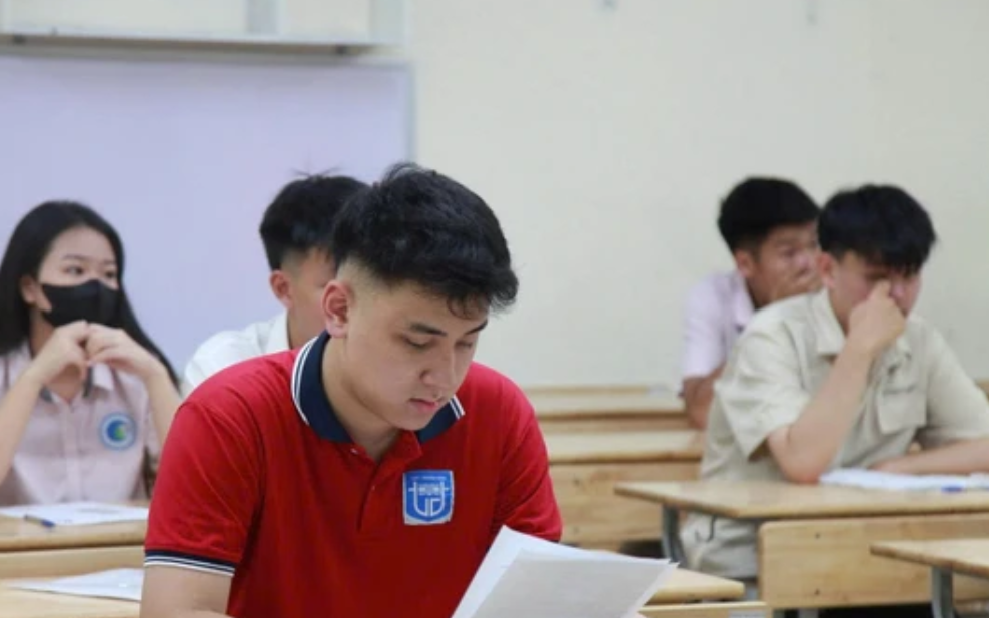Tạm hoãn nghĩa vụ quân sự khi chờ xét tuyển đại học: Thí sinh cần làm gì?