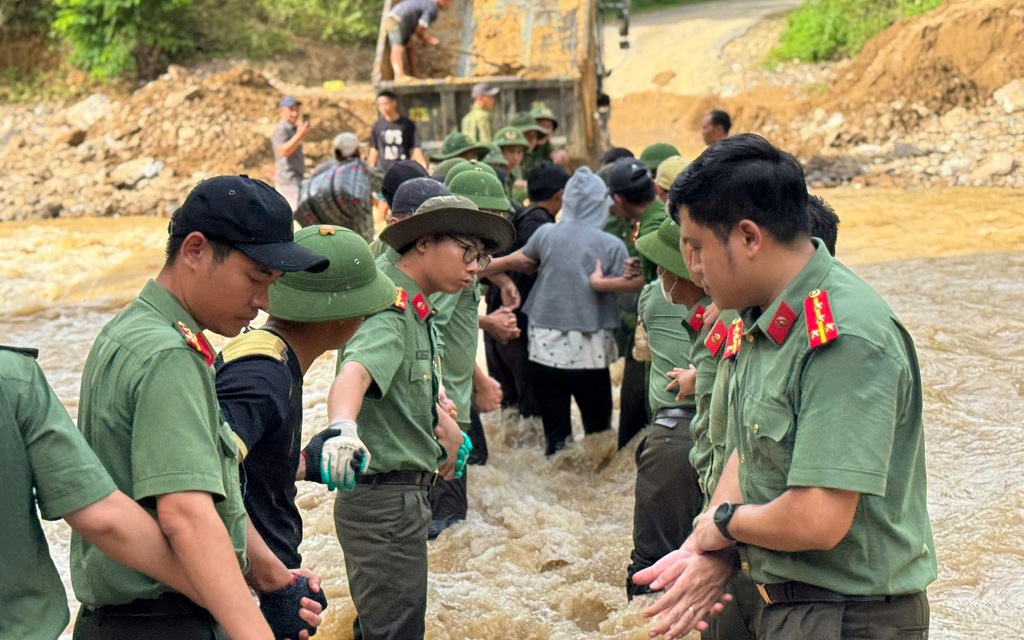 Công an Nghệ An dựng 