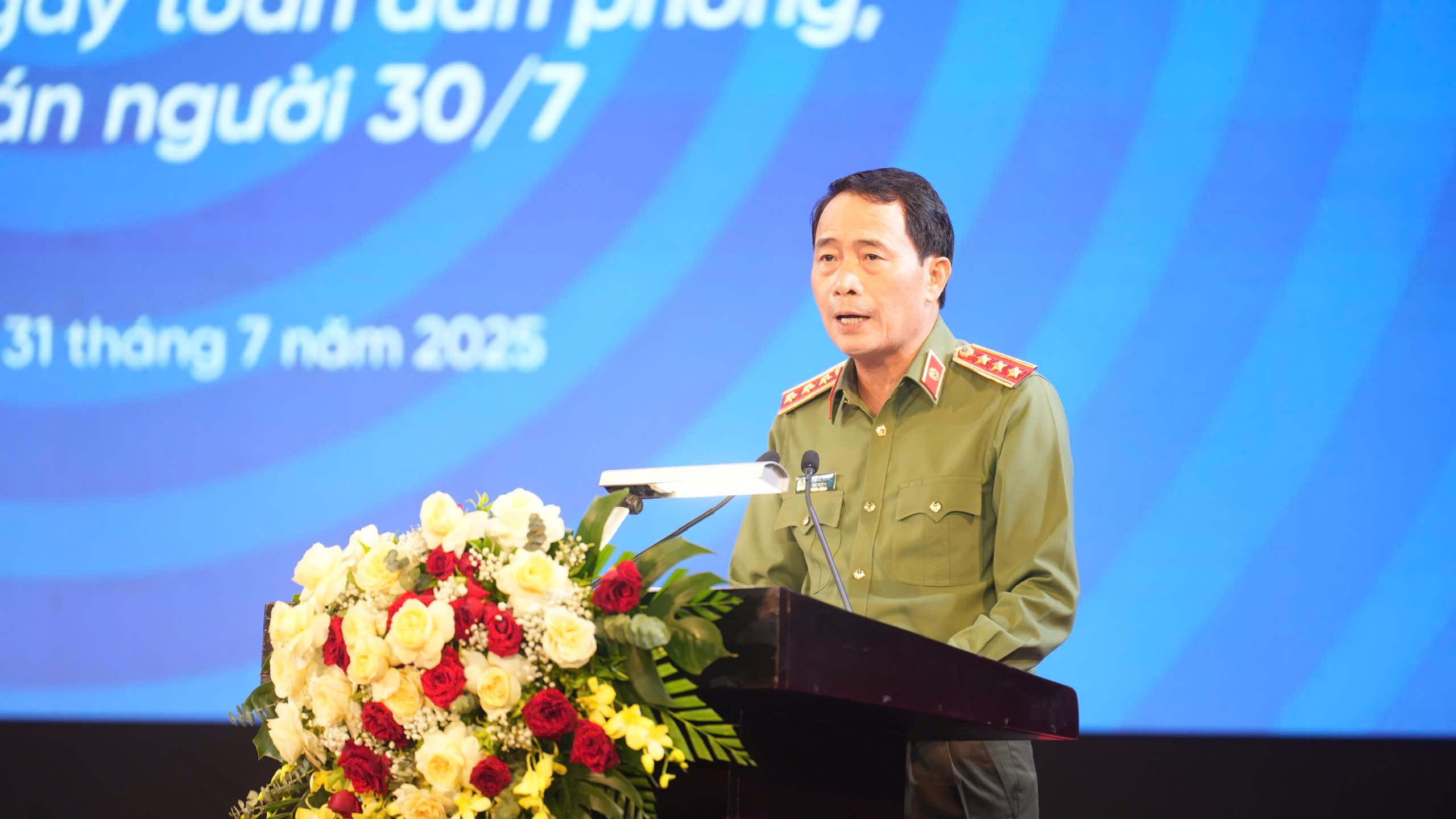 Thủ đoạn mua bán người ngày càng tinh vi, lợi nhuận bất chính chỉ sau mua bán ma tuý và vũ khí- Ảnh 2. Thủ đoạn mua bán người ngày càng tinh vi, lợi nhuận bất chính chỉ sau mua bán ma tuý và vũ khí- Ảnh 2.