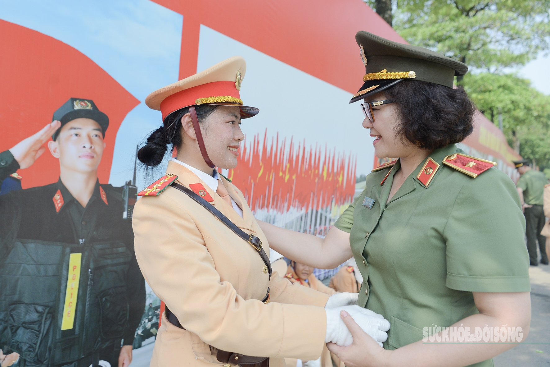 Tình đồng đội giữa thao trường A80- Ảnh 11. Tình đồng đội giữa thao trường A80- Ảnh 11.
