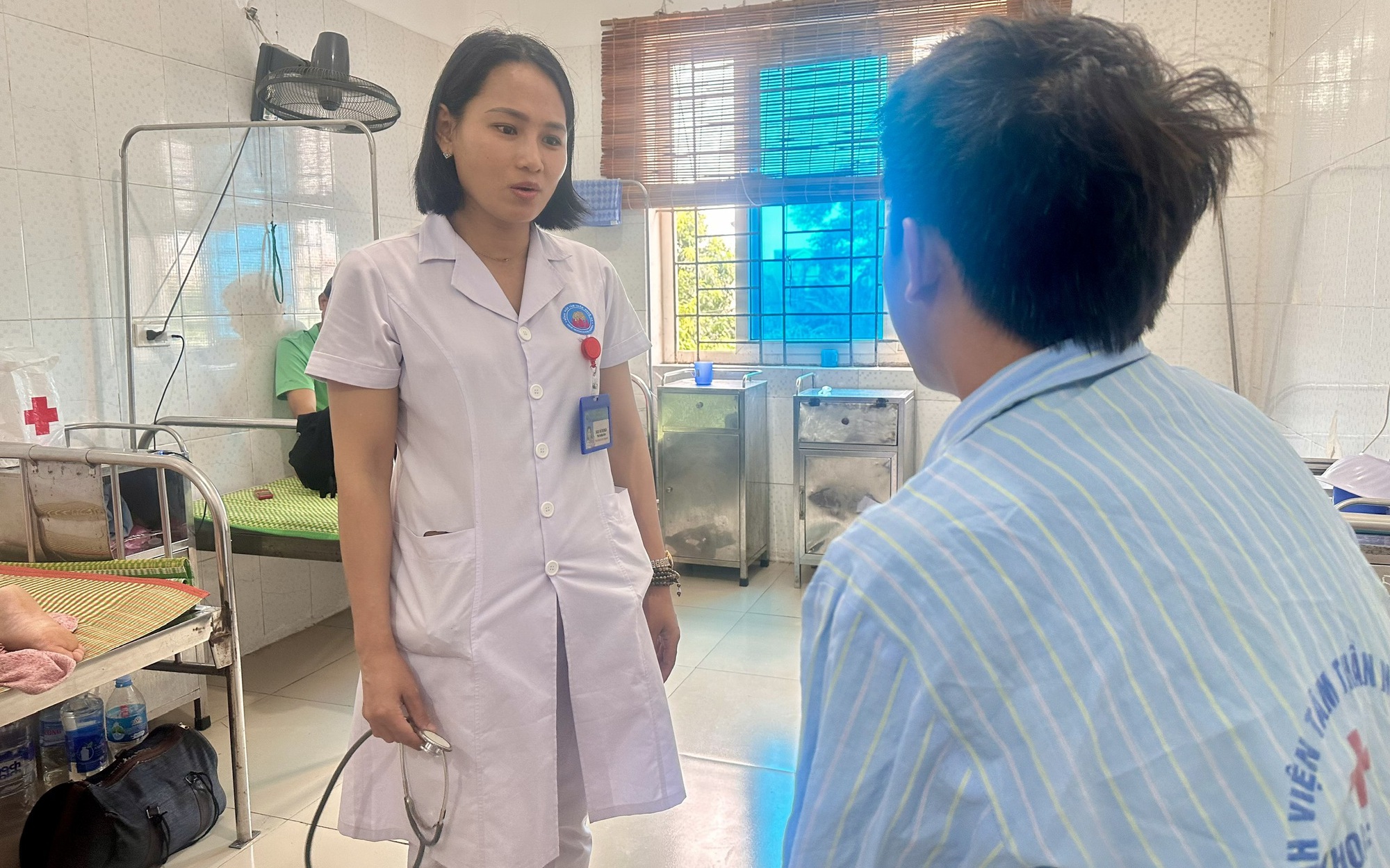 Cô gái trẻ ngừng tim liên tục vì sử dụng thuốc lá điện tử- Ảnh 3.