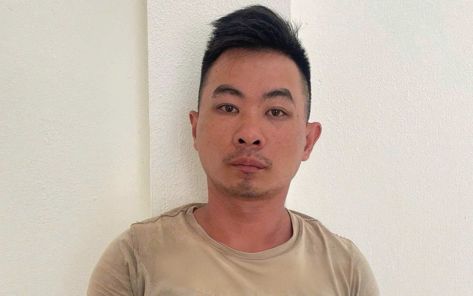 Công an xã dùng xe tuần tra đưa người gặp nạn đi cấp cứu- Ảnh 2.
