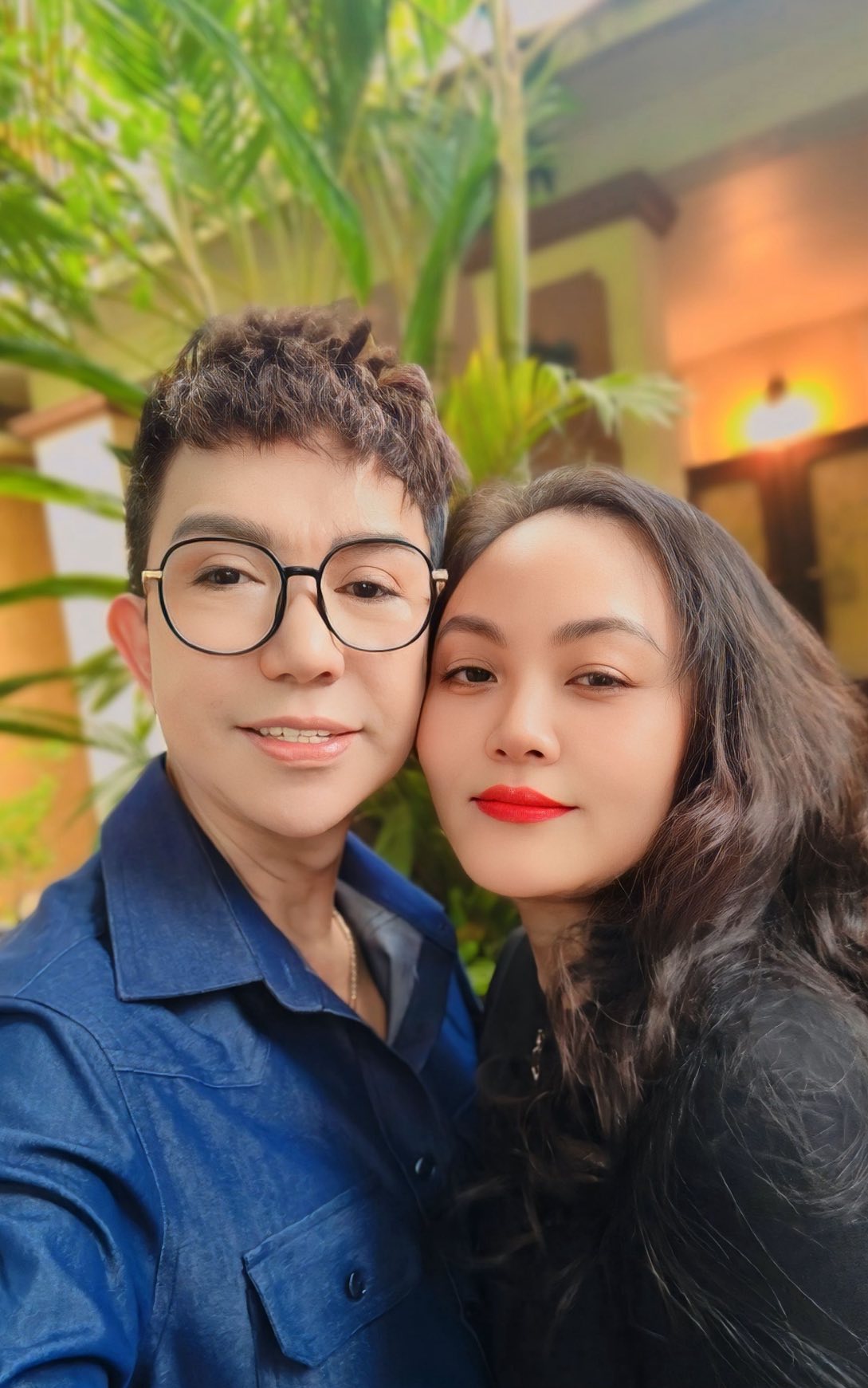 Hoa khôi Hải Phòng - vợ Long Nhật gây bất ngờ với diện mạo trẻ đẹp ở tuổi trung niên- Ảnh 7. Hoa khôi Hải Phòng - vợ Long Nhật gây bất ngờ với diện mạo trẻ đẹp ở tuổi trung niên- Ảnh 7.