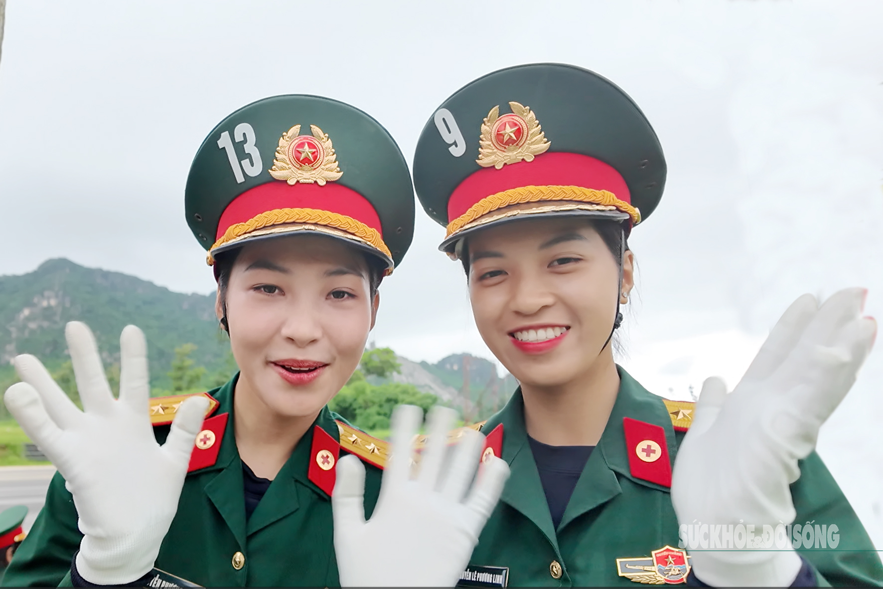 Duyên gặp gỡ của hai nữ chiến sĩ tên Linh trên thao trường diễu binh- Ảnh 4. Duyên gặp gỡ của hai nữ chiến sĩ tên Linh trên thao trường diễu binh- Ảnh 4.