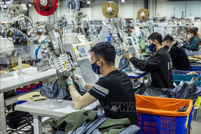 Kinh tế Việt Nam tăng tốc, dự báo cả năm sẽ đạt mục tiêu 8%- Ảnh 1. Kinh tế Việt Nam tăng tốc, dự báo cả năm sẽ đạt mục tiêu 8%- Ảnh 1.