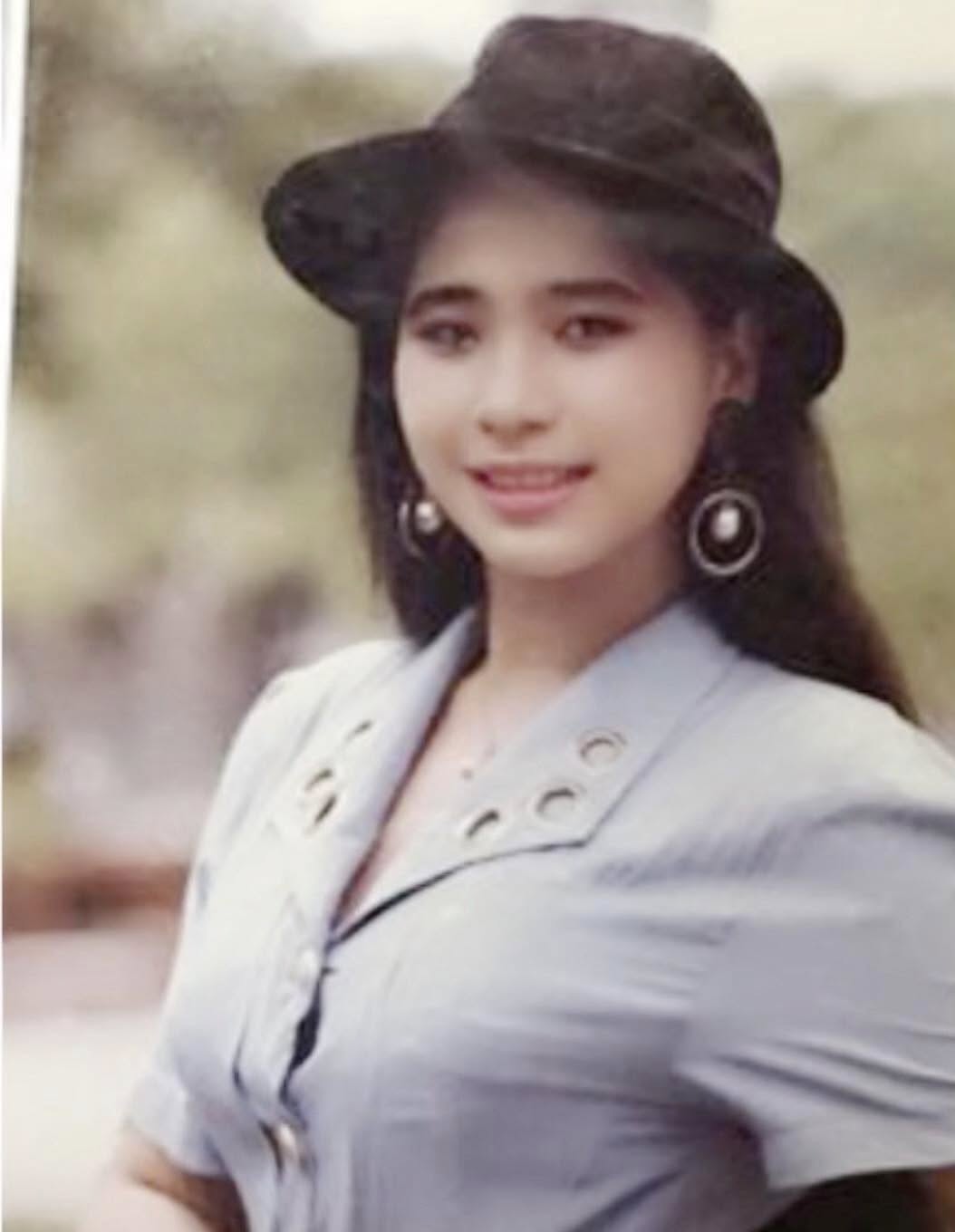Nữ diễn viên 'đả nữ' màn ảnh nổi danh thập niên 1990, U50 sống an yên sau biến cố ly hôn- Ảnh 3. Nữ diễn viên 'đả nữ' màn ảnh nổi danh thập niên 1990, U50 sống an yên sau biến cố ly hôn- Ảnh 3.
