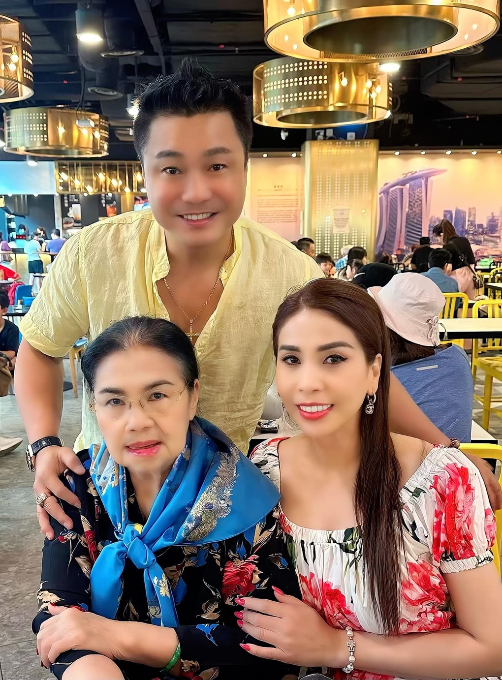 Nữ diễn viên 'đả nữ' màn ảnh nổi danh thập niên 1990, U50 sống an yên sau biến cố ly hôn- Ảnh 8. Nữ diễn viên 'đả nữ' màn ảnh nổi danh thập niên 1990, U50 sống an yên sau biến cố ly hôn- Ảnh 8.
