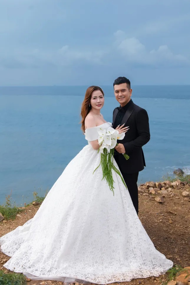 Hai sao nhí phim 'Đất phương Nam': Sau gần 30 năm, người thành đạt sống xa hoa, người chật vật mưu sinh- Ảnh 1. Hai sao nhí phim 'Đất phương Nam': Sau gần 30 năm, người thành đạt sống xa hoa, người chật vật mưu sinh- Ảnh 1.