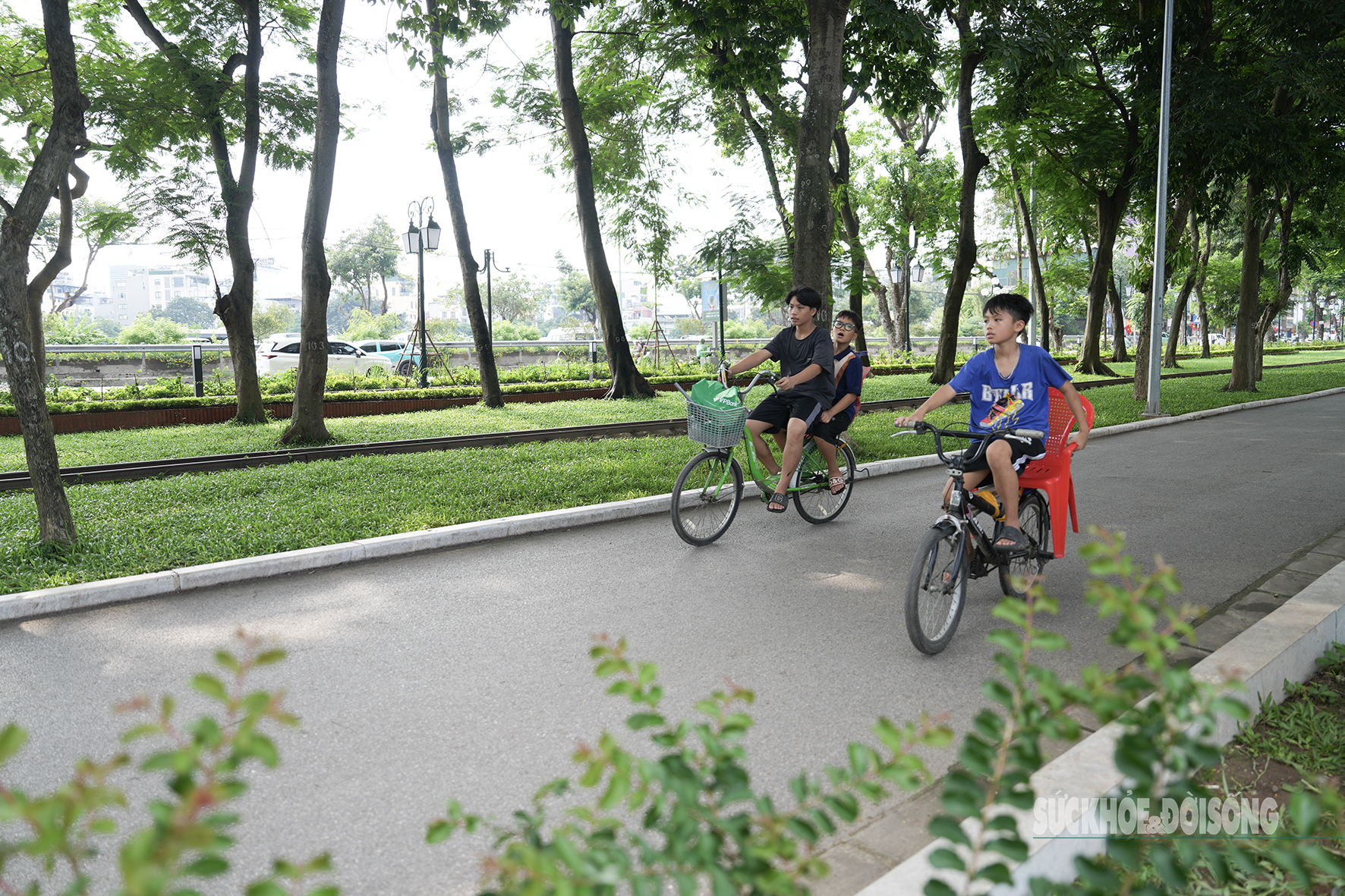 Công viên Thống Nhất 'biến hình' sau khi hạ rào- Ảnh 11. Công viên Thống Nhất 'biến hình' sau khi hạ rào- Ảnh 11.