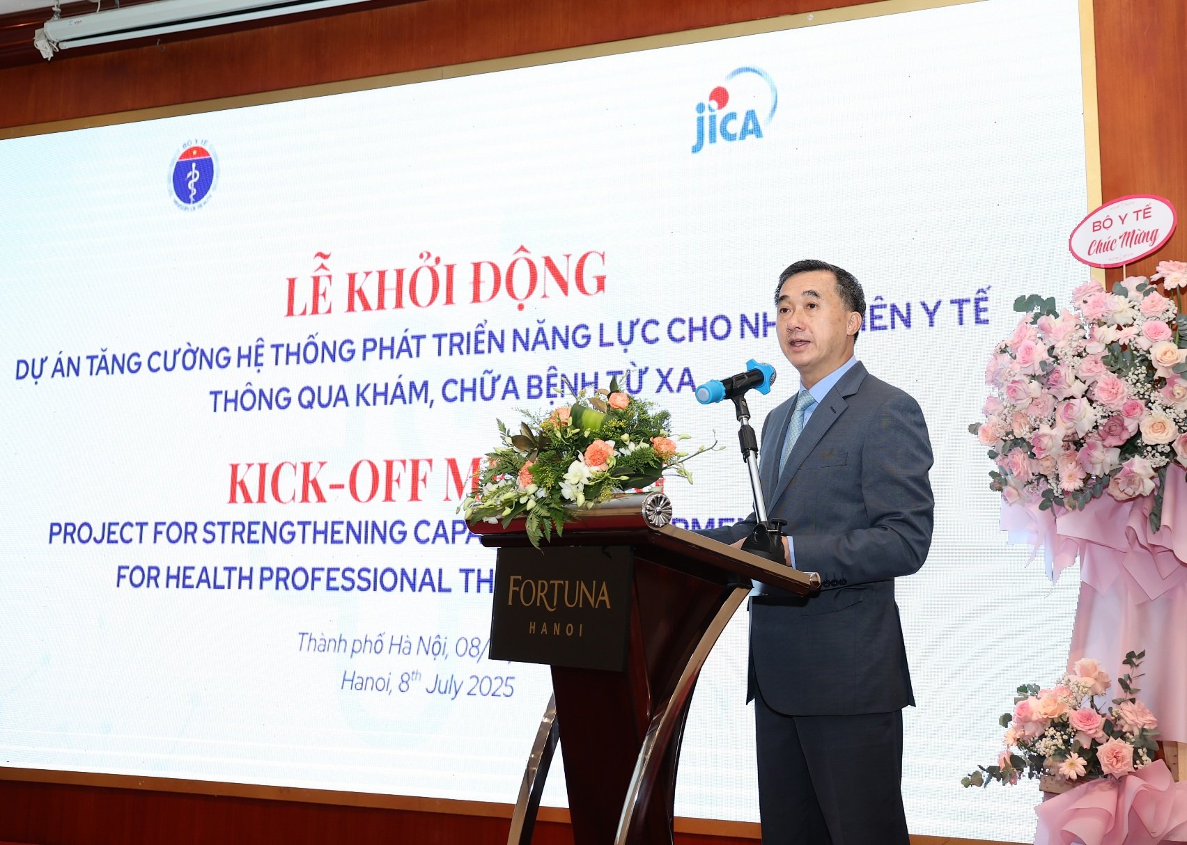 Đẩy mạnh ứng dụng công nghệ, đưa y tế chất lượng cao về chăm sóc sức khoẻ nhân dân vùng khó khăn- Ảnh 1. Đẩy mạnh ứng dụng công nghệ, đưa y tế chất lượng cao về chăm sóc sức khoẻ nhân dân vùng khó khăn- Ảnh 1.