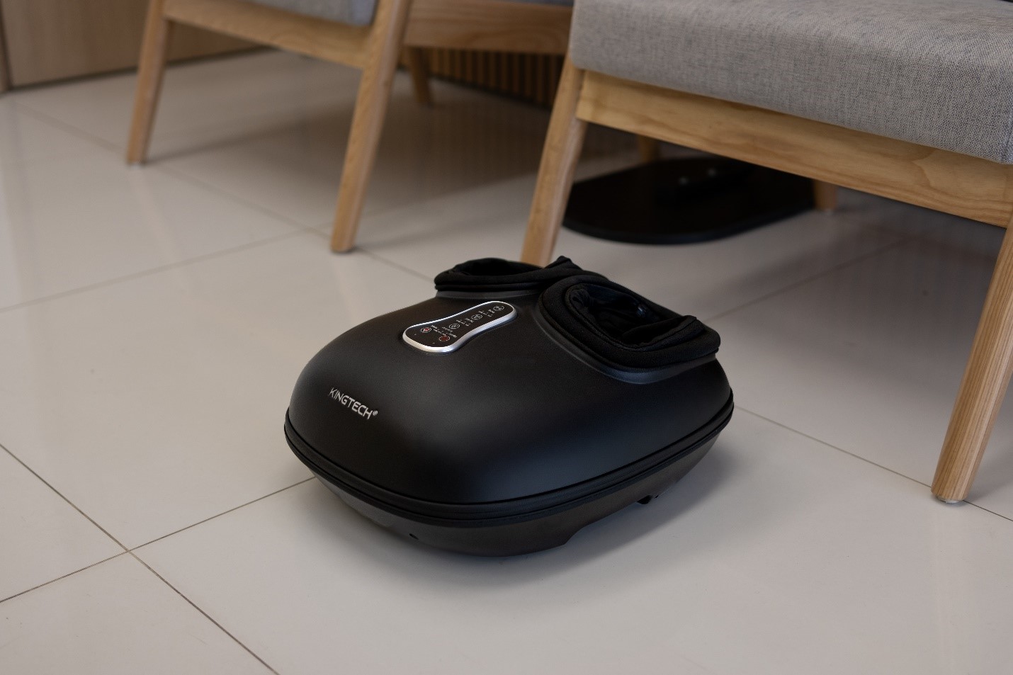 Máy massage chân KINGTECH G8 – 'Cứu tinh' cho đôi chân đau nhức sau cả ngày dài đứng, ngồi liên tục của dân văn phòng- Ảnh 2. Máy massage chân KINGTECH G8 – 'Cứu tinh' cho đôi chân đau nhức sau cả ngày dài đứng, ngồi liên tục của dân văn phòng- Ảnh 2.