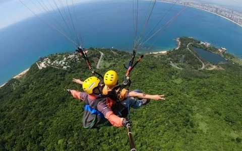 Một du khách tử vong khi chơi dù lượn tại bán đảo Sơn Trà