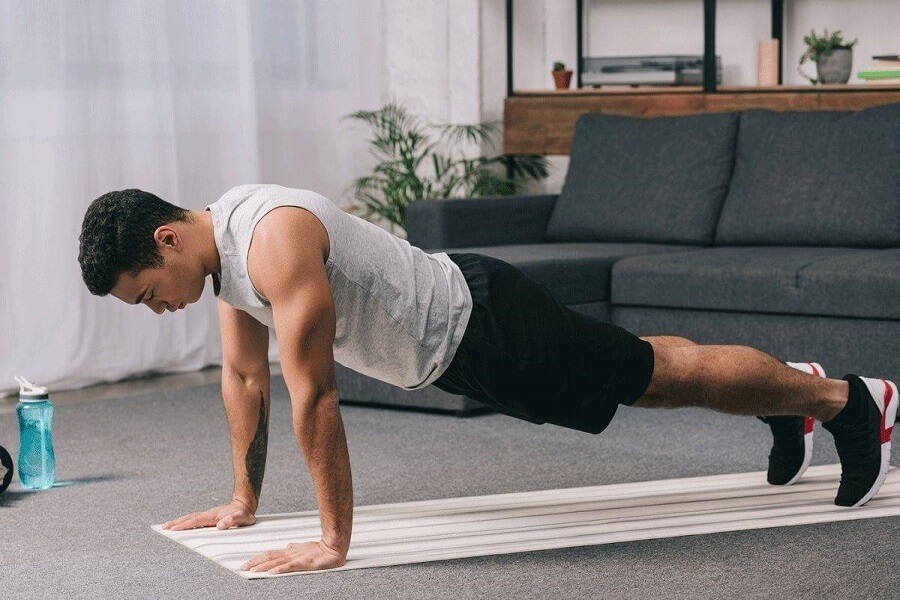Tập toàn thân tại nhà chỉ với 20 phút mỗi ngày- Ảnh 2.