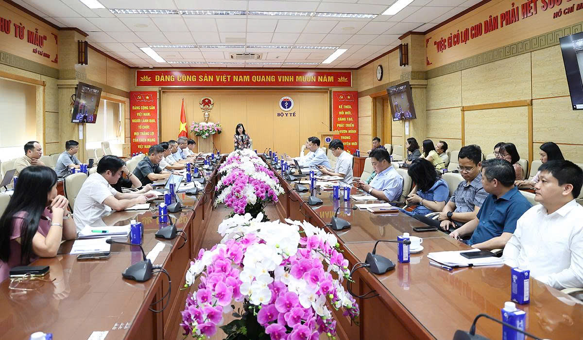 Không để gián đoạn công tác chăm sóc sức khoẻ nhân dân khi thực hiện chính quyền địa phương 2 cấp- Ảnh 2. Không để gián đoạn công tác chăm sóc sức khoẻ nhân dân khi thực hiện chính quyền địa phương 2 cấp- Ảnh 2.