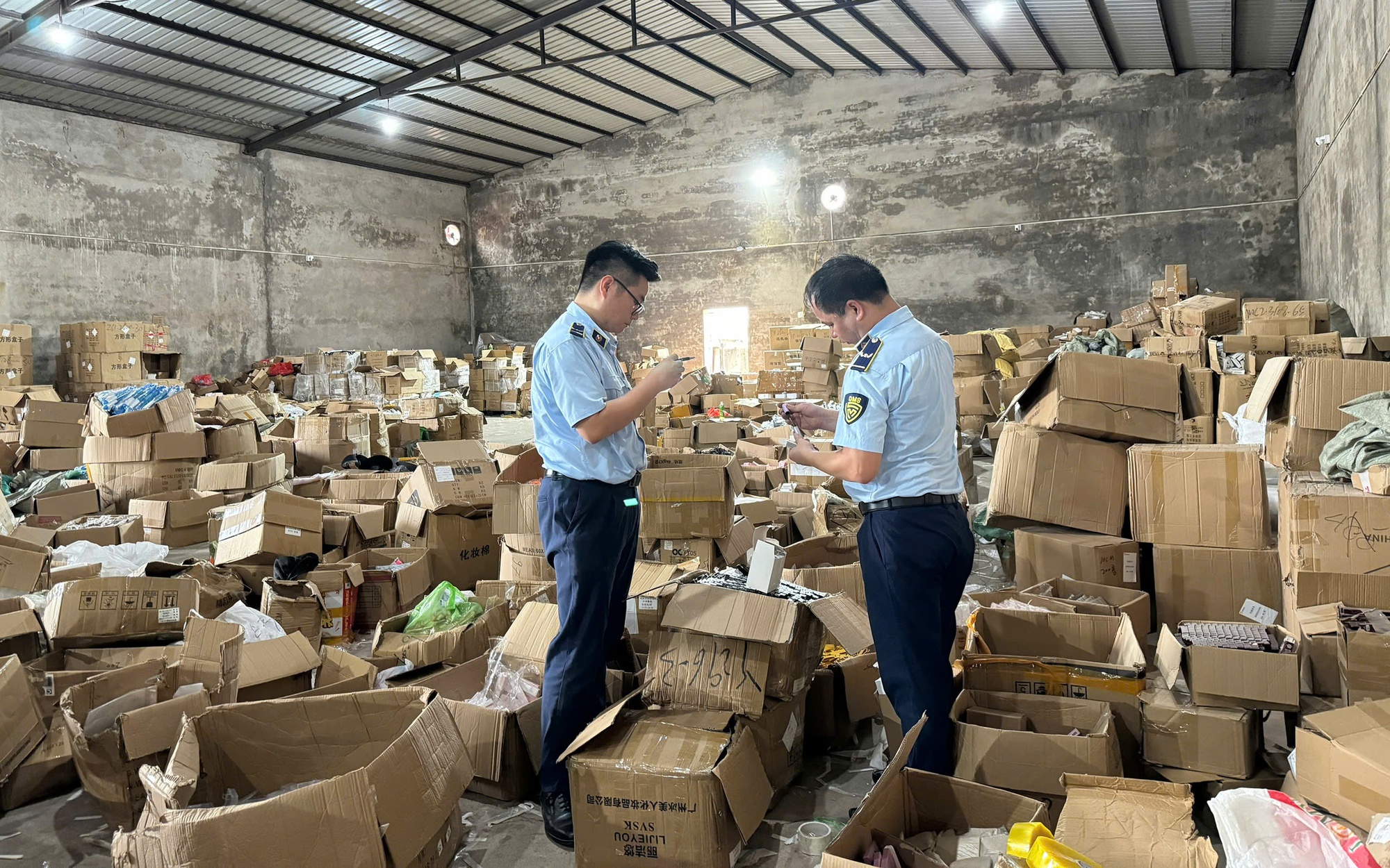 Hé lộ lý do nhiều cơ sở kinh doanh ở Quảng Ninh bị xử phạt- Ảnh 2. Hé lộ lý do nhiều cơ sở kinh doanh ở Quảng Ninh bị xử phạt- Ảnh 2.