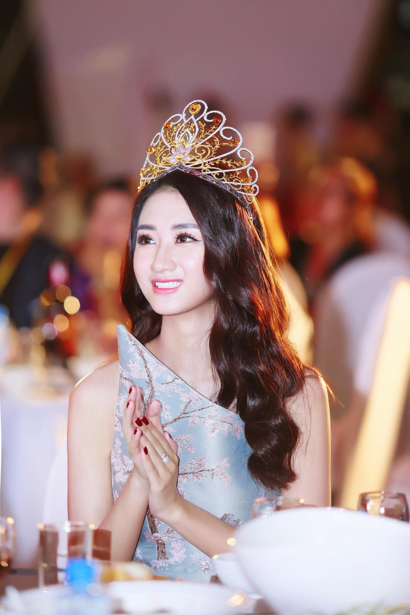 Hoa hậu quê Hải Phòng giành vương miện lúc tròn 20 tuổi, ngay lập tức có tin đồn yêu đại gia, giờ ở đâu?- Ảnh 1.