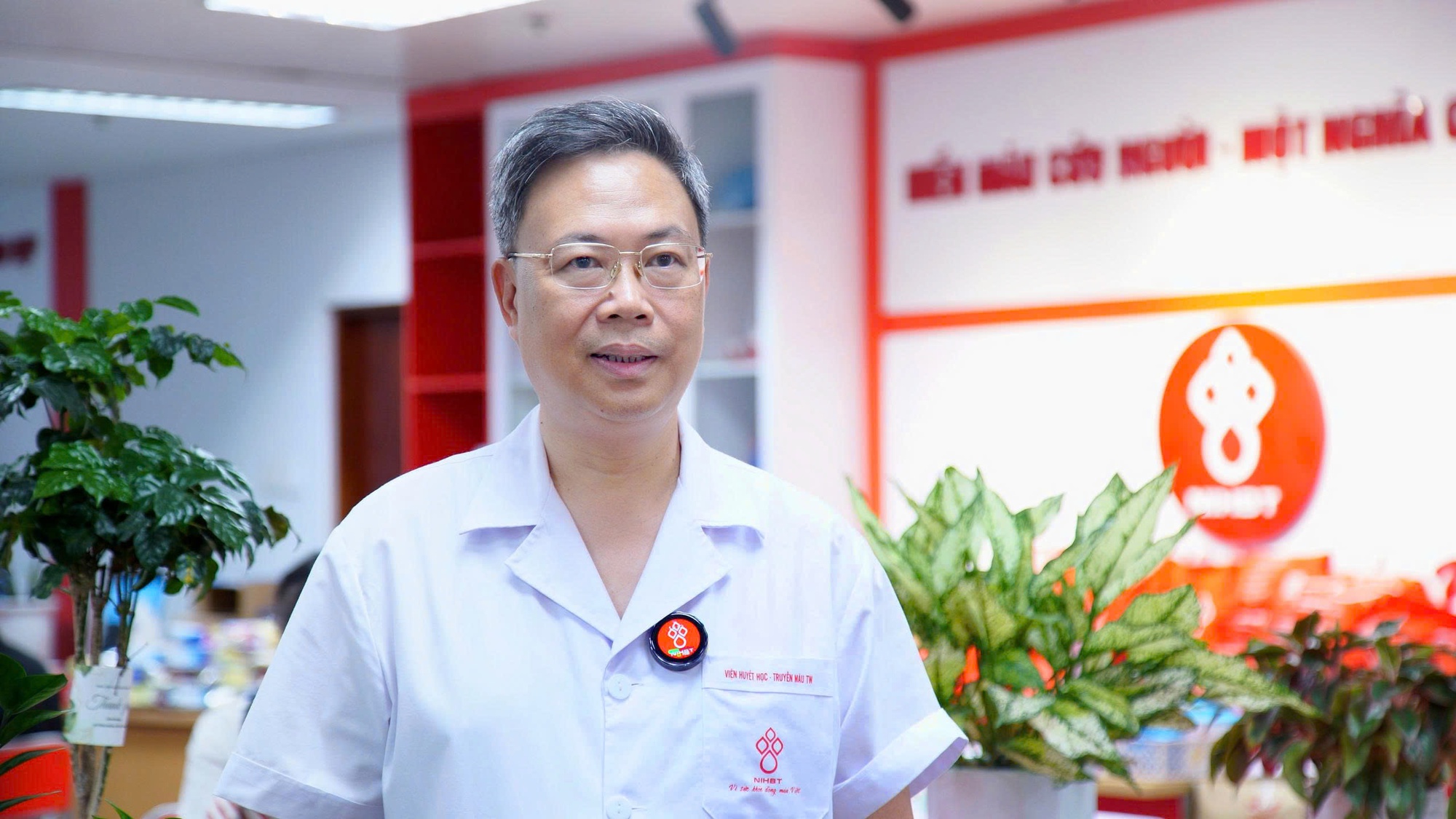 Cần thêm 30.000 đơn vị máu, trong đó một nửa là nhóm máu O cho điều trị dịp hè- Ảnh 2. Cần thêm 30.000 đơn vị máu, trong đó một nửa là nhóm máu O cho điều trị dịp hè- Ảnh 2.
