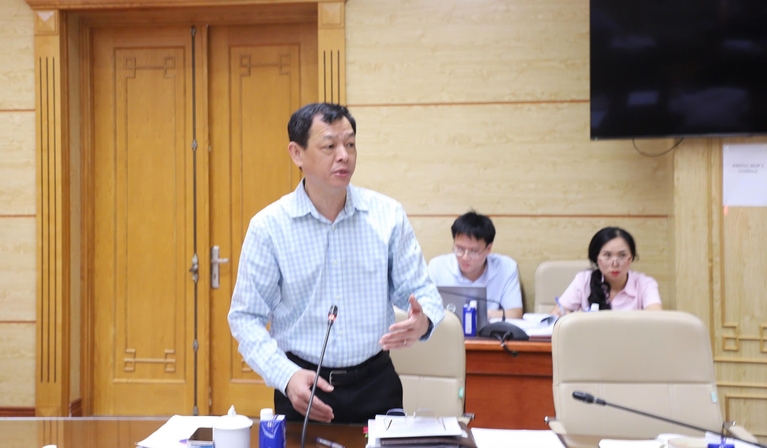 Bộ trưởng Đào Hồng Lan: Các đơn vị của ngành phải vào cuộc nghiêm túc thực hiện chuyển đổi số y tế- Ảnh 2. Bộ trưởng Đào Hồng Lan: Các đơn vị của ngành phải vào cuộc nghiêm túc thực hiện chuyển đổi số y tế- Ảnh 2.
