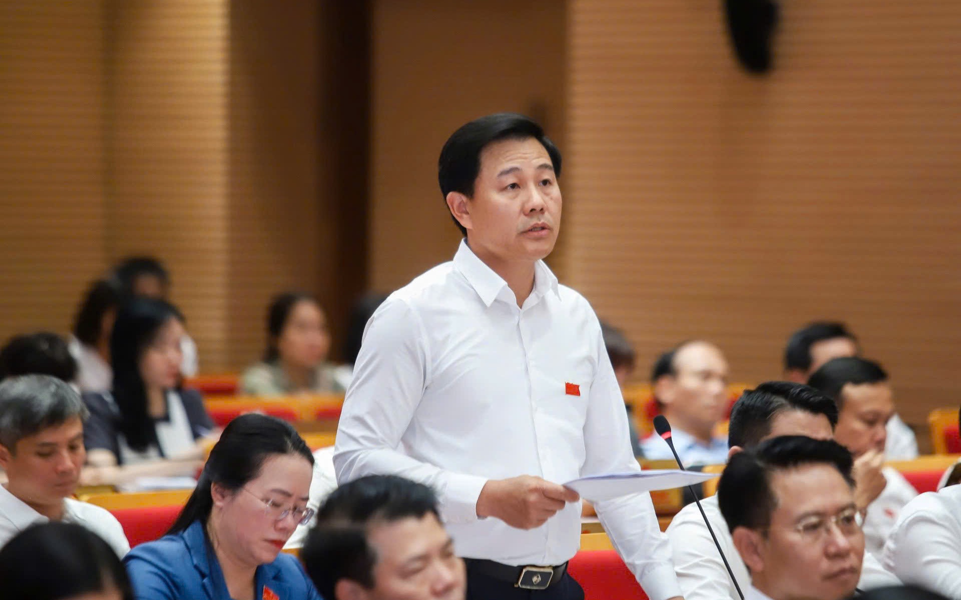 Lãnh đạo Hà Nội nói gì về việc &quot;rau hôm qua vừa phun thuốc, hôm nay đã mang ra chợ bán&quot;?