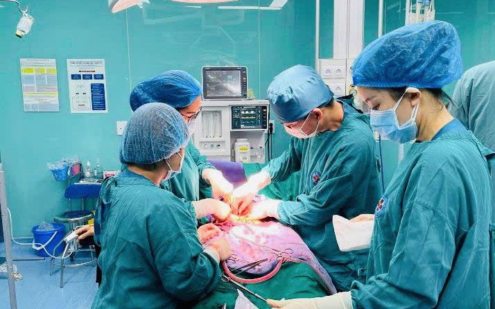 Người phụ nữ ‘phát hoảng’khi phát hiện khối u xơ tử cung tương đương thai 5 tháng