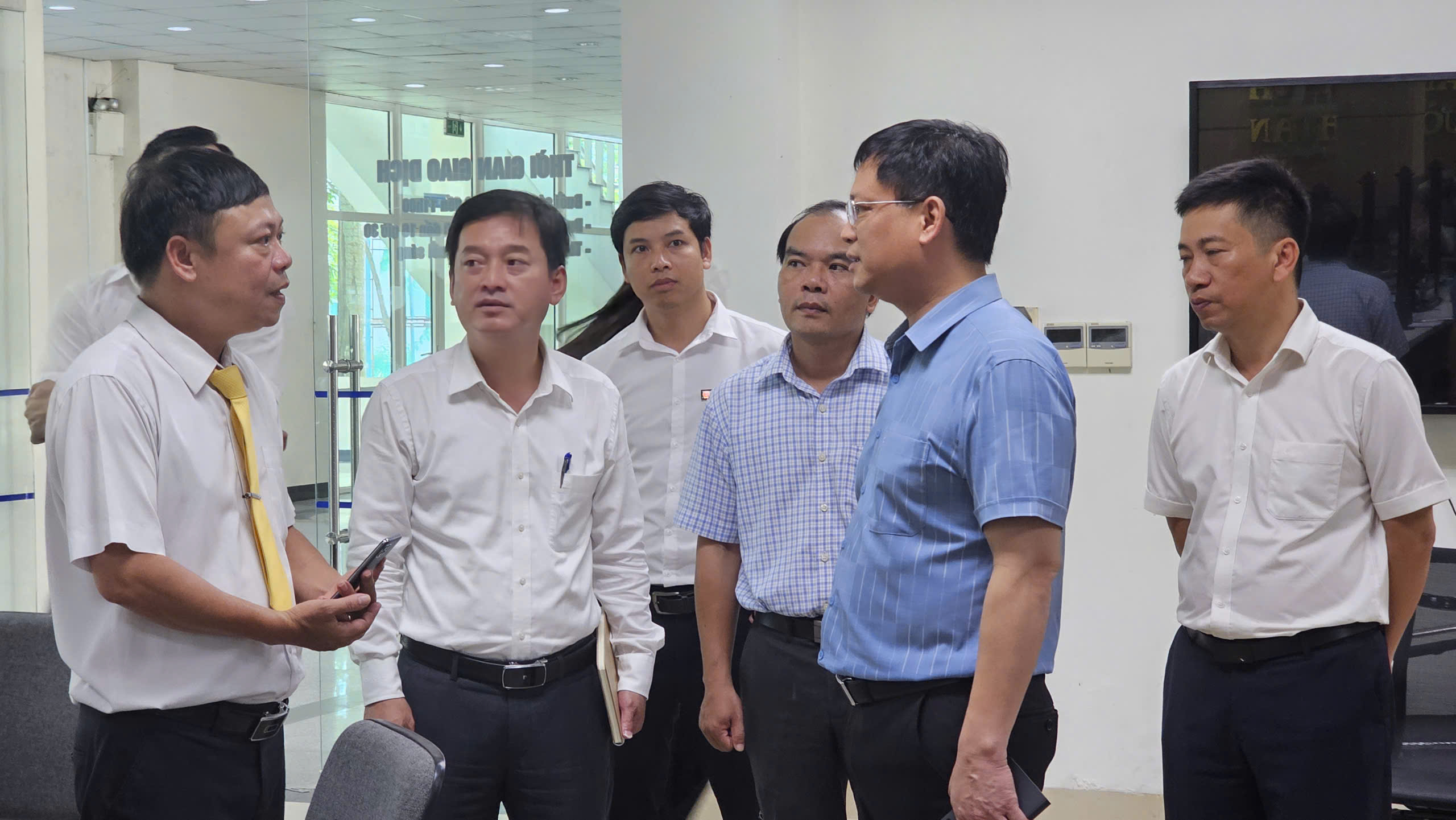 Huế sau một tháng vận hành mô hình chính quyền địa phương hai cấp- Ảnh 4. Huế sau một tháng vận hành mô hình chính quyền địa phương hai cấp- Ảnh 4.
