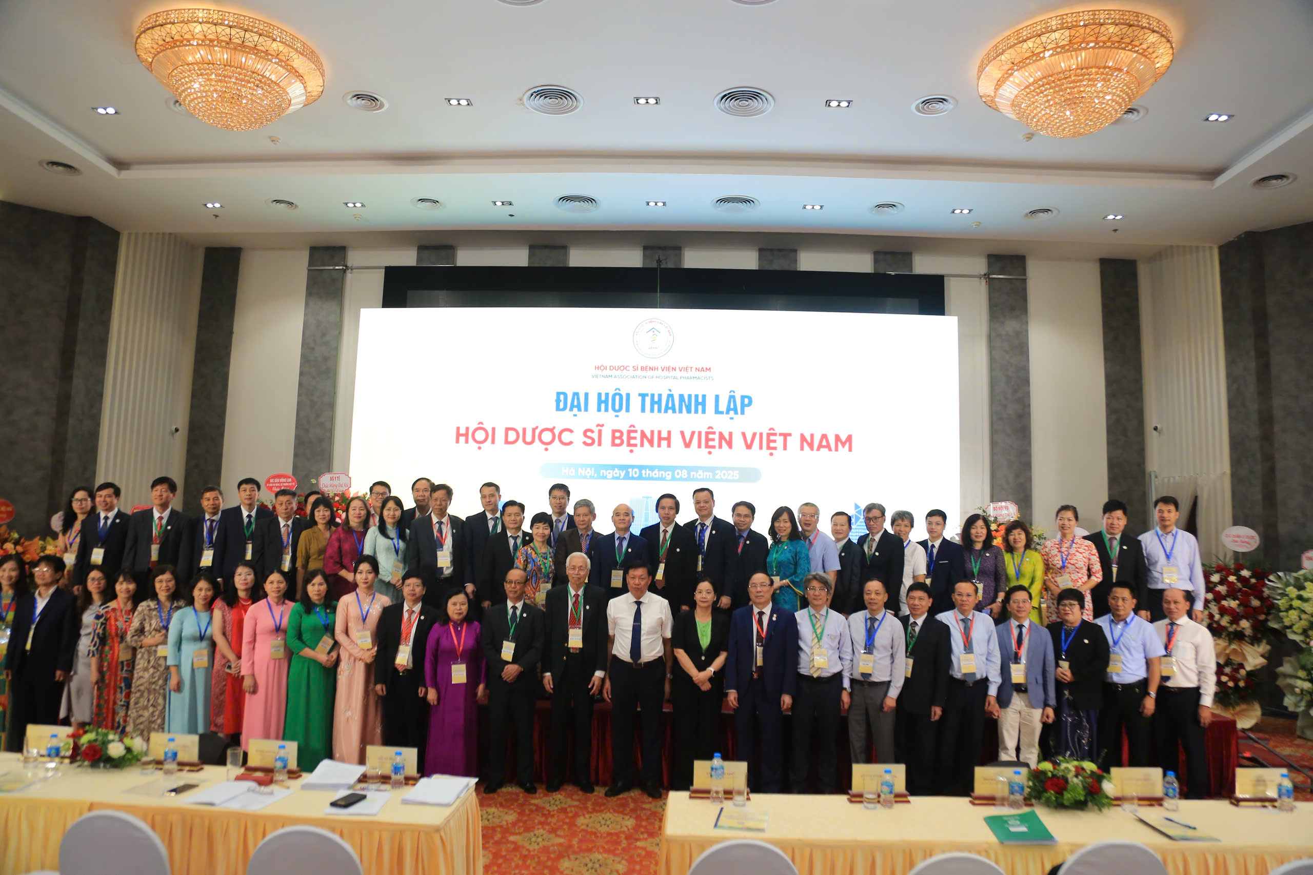 Hội Dược sĩ Bệnh viện Việt Nam cần tích cực tham gia xây dựng, phản biện chính sách pháp luật lĩnh vực dược- Ảnh 4. Hội Dược sĩ Bệnh viện Việt Nam cần tích cực tham gia xây dựng, phản biện chính sách pháp luật lĩnh vực dược- Ảnh 4.
