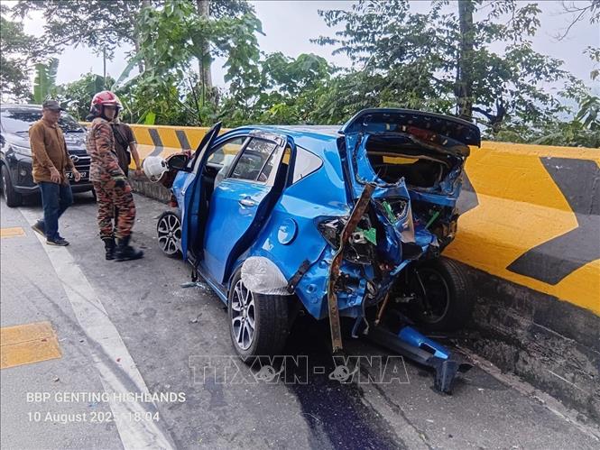 Xe buýt chở du khách Việt Nam gặp nạn tại Malaysia: Toàn bộ hành khách đều an toàn- Ảnh 4.