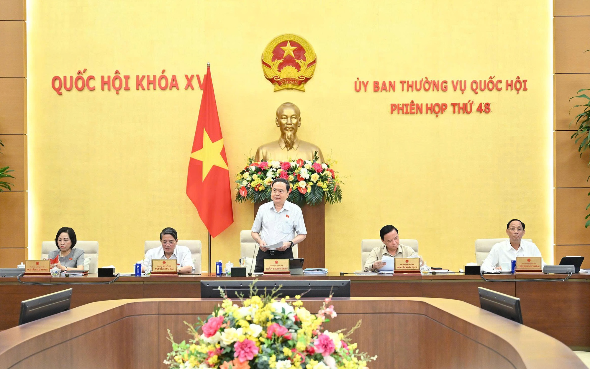 UBTVQH xem xét, cho ý kiến nhiều luật, nghị quyết trình Quốc hội thông qua tại Kỳ họp thứ 10
