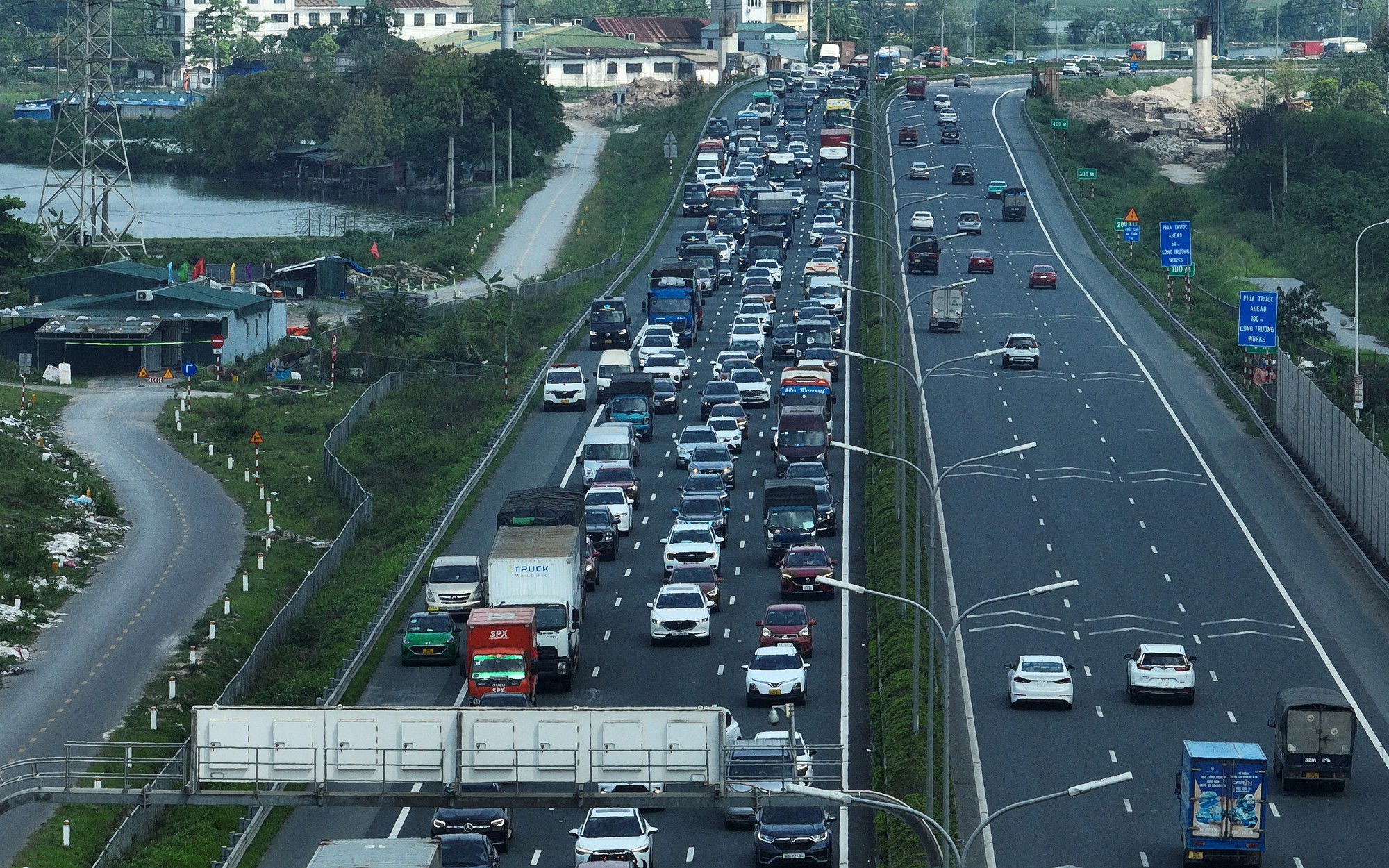 Cao tốc Hà Nội - Hải Phòng: Thí điểm cấm xe tải, xe khách chạy làn trái và tăng tốc độ tối thiểu