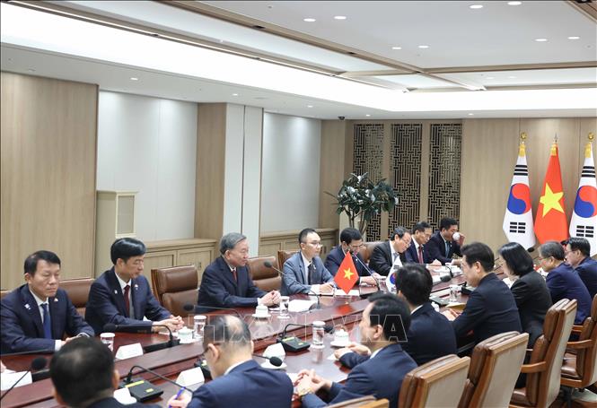 Tổng Bí thư Tô Lâm hội đàm với Tổng thống Hàn Quốc Lee Jae Myung- Ảnh 5. Tổng Bí thư Tô Lâm hội đàm với Tổng thống Hàn Quốc Lee Jae Myung- Ảnh 5.