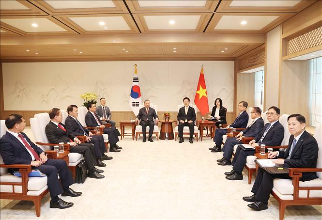 Tổng Bí thư Tô Lâm hội đàm với Tổng thống Hàn Quốc Lee Jae Myung- Ảnh 8. Tổng Bí thư Tô Lâm hội đàm với Tổng thống Hàn Quốc Lee Jae Myung- Ảnh 8.