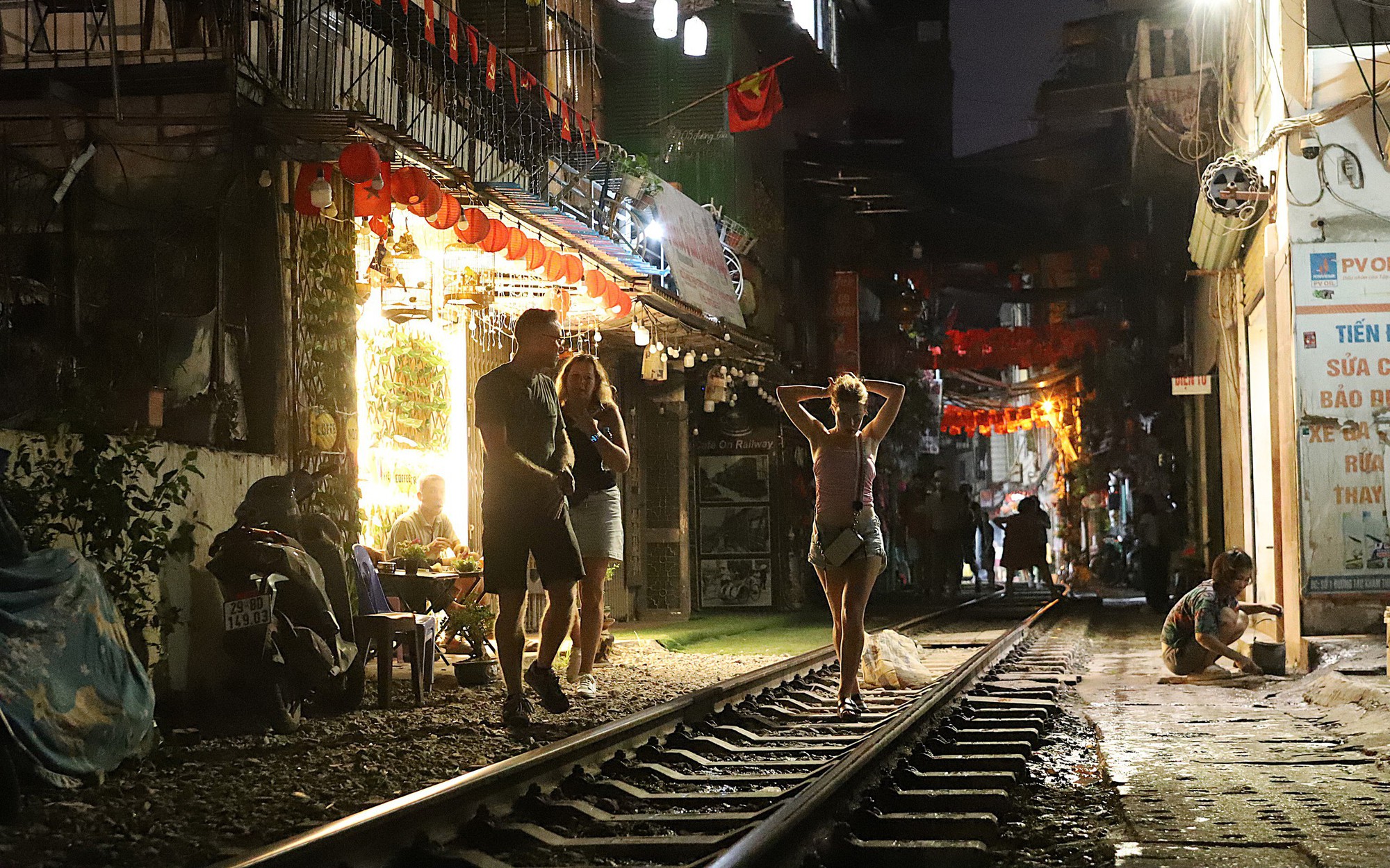 'Xe điên' đâm vào khán giả xem văn nghệ khiến nhiều người thương vong- Ảnh 2.