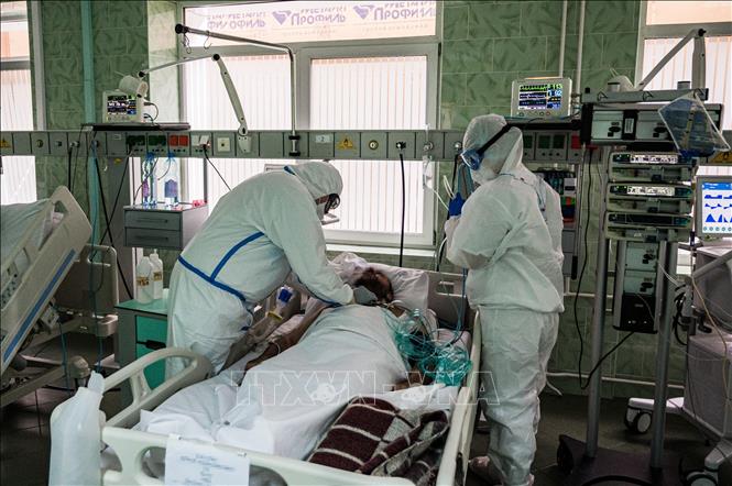 Chuyên gia cảnh báo làn sóng COVID-19 mới tại Nga- Ảnh 1.