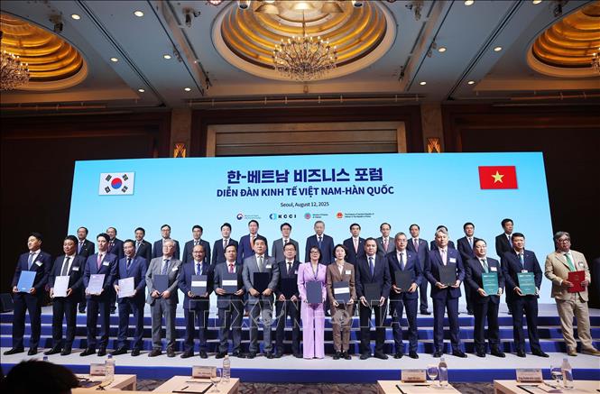 Tổng Bí thư Tô Lâm và Thủ tướng Hàn Quốc chứng kiến Lễ trao các thỏa thuận hợp tác- Ảnh 4. Tổng Bí thư Tô Lâm và Thủ tướng Hàn Quốc chứng kiến Lễ trao các thỏa thuận hợp tác- Ảnh 4.