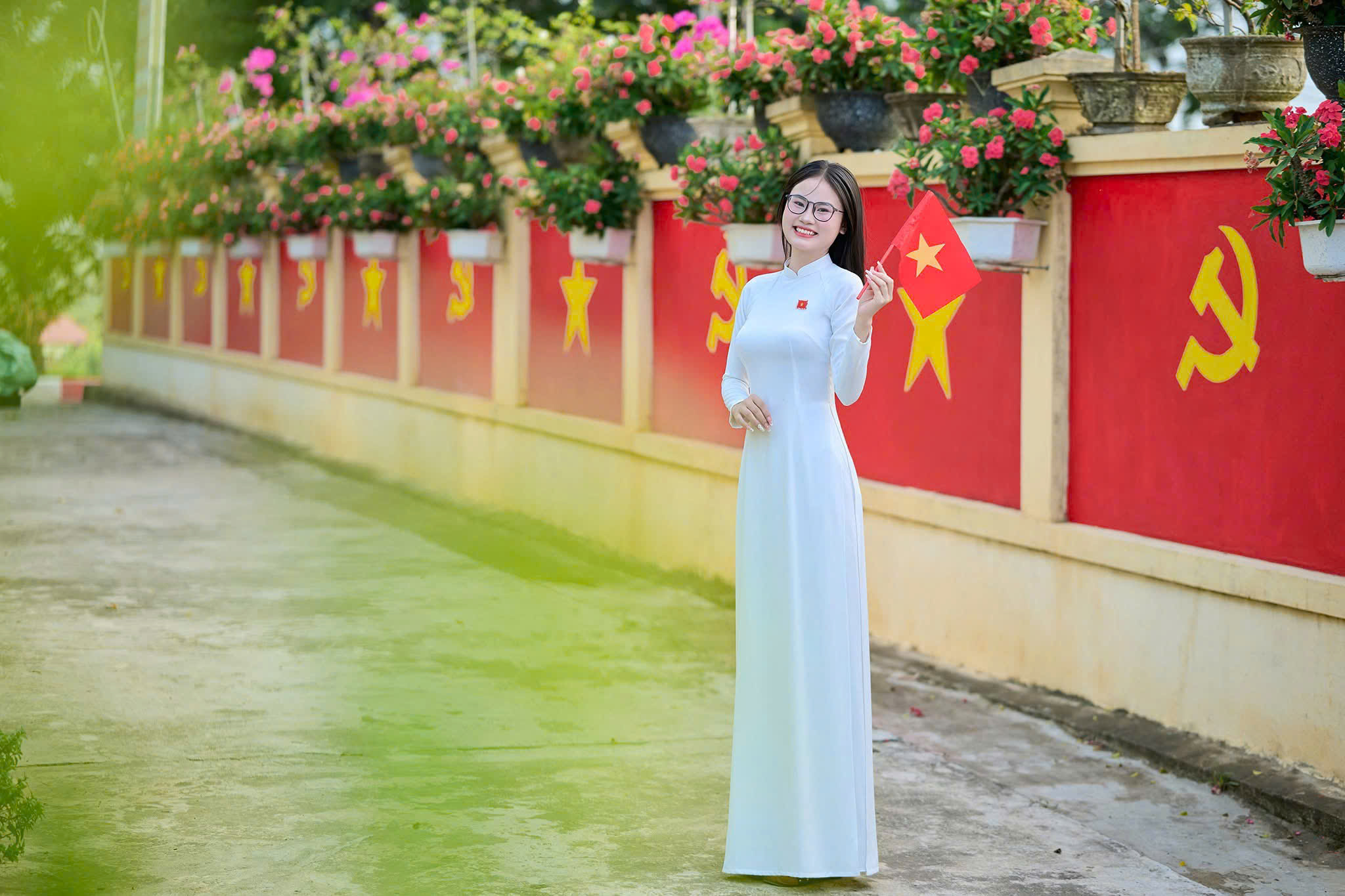 Cách yêu nước độc đáo của vợ chồng miền núi Nghệ An- Ảnh 10.
