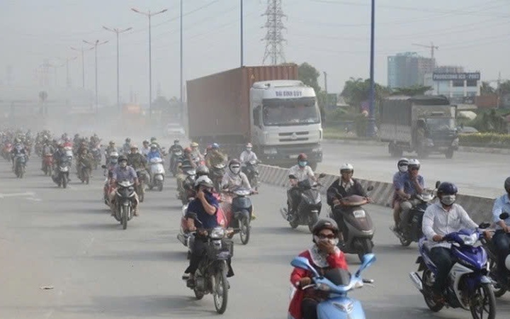Dùng máy bay không người lái để phát hiện tình trạng đốt rơm rạ ở Hà Nội- Ảnh 1.