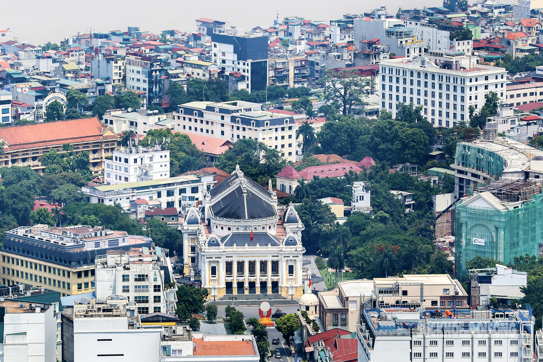 Trung tâm Hà Nội nhìn từ trực thăng quân sự- Ảnh 7.