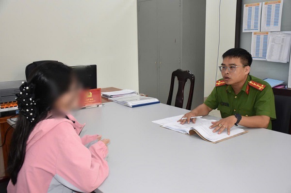 Công an Đà Nẵng liên tiếp giải cứu thành công hai thanh niên bị 'bắt cóc online'- Ảnh 2.