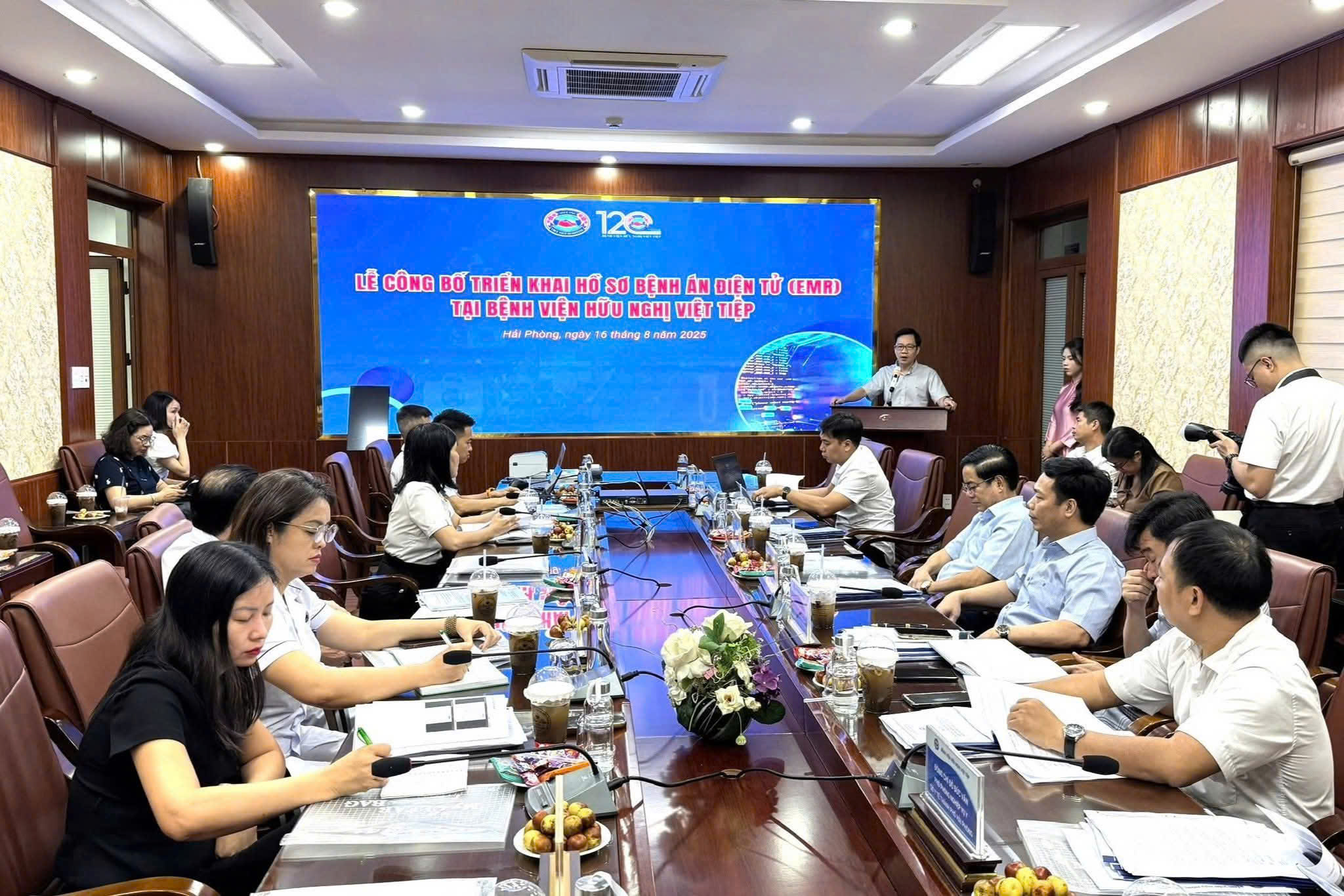 Bệnh viện Hữu nghị Việt Tiệp triển khai Hồ sơ bệnh án điện tử- Ảnh 1. Bệnh viện Hữu nghị Việt Tiệp triển khai Hồ sơ bệnh án điện tử- Ảnh 1.