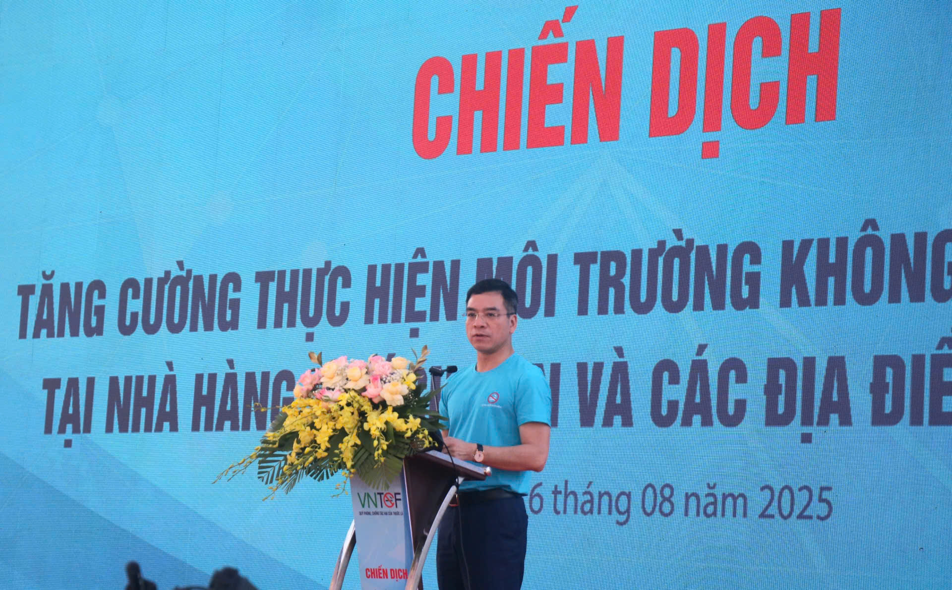 Thuốc lá là một trong những yếu tố nguy cơ hàng đầu dẫn đến gánh nặng bệnh tật- Ảnh 1. Thuốc lá là một trong những yếu tố nguy cơ hàng đầu dẫn đến gánh nặng bệnh tật- Ảnh 1.